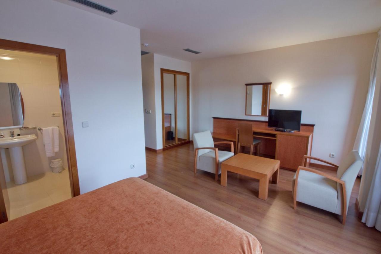 Hotel Torques Bergondo Eksteriør bilde